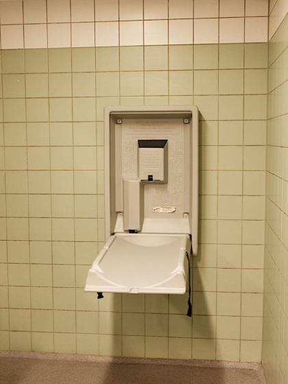 Nappy-Changing Table
